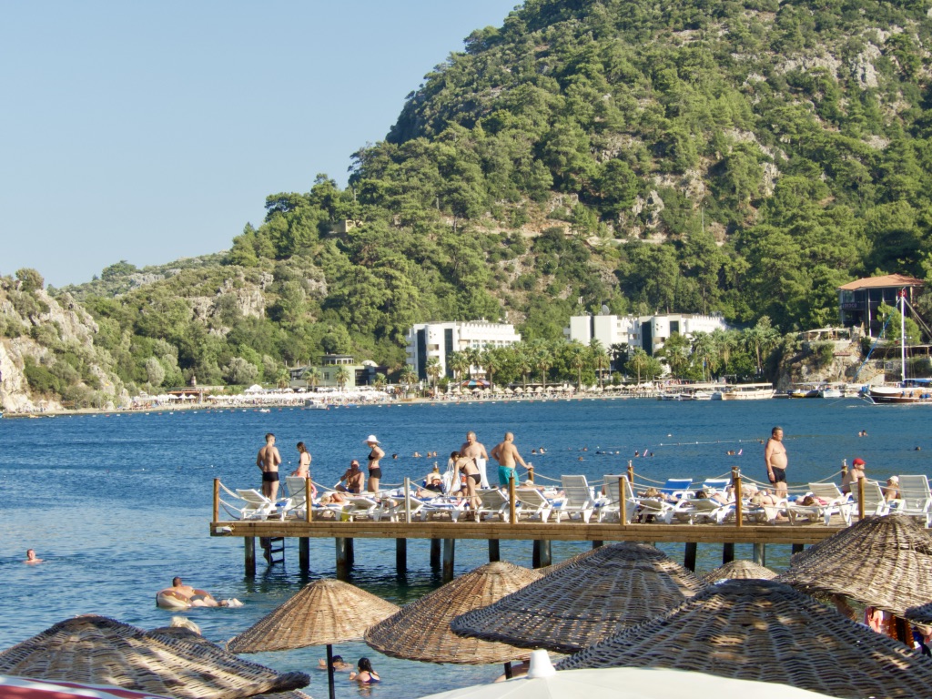 yyzvcqzdtk2xeyxzqhk7cw_thumb_8f4